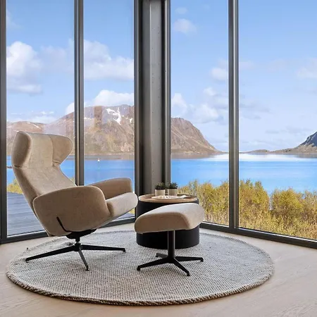 Lyngvaer Arctic Pearl - Jacuzzi & Sauna - No 17
