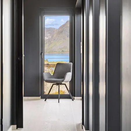 Feriehus Lyngvaer Arctic Pearl - Jacuzzi & Sauna - No 17 Kleppstad