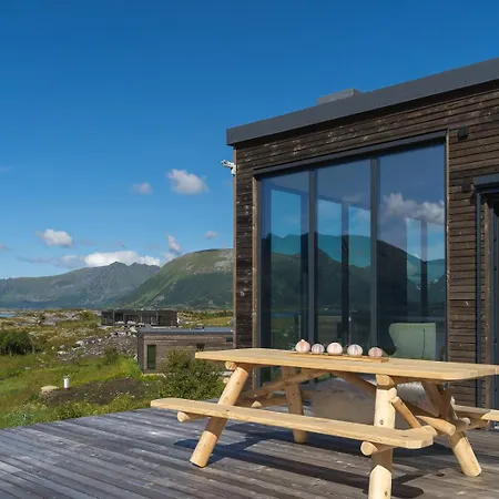 Lyngvaer Arctic Pearl - Jacuzzi & Sauna - No 17 펜션